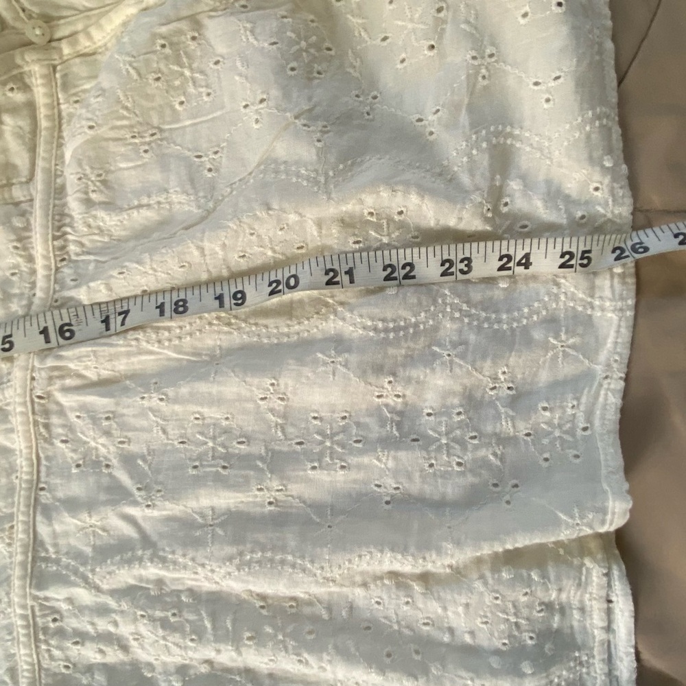 NWT - Old Navy Oversized Blouse with Embroidery Details- Size: 3X - Picture 13 of 16